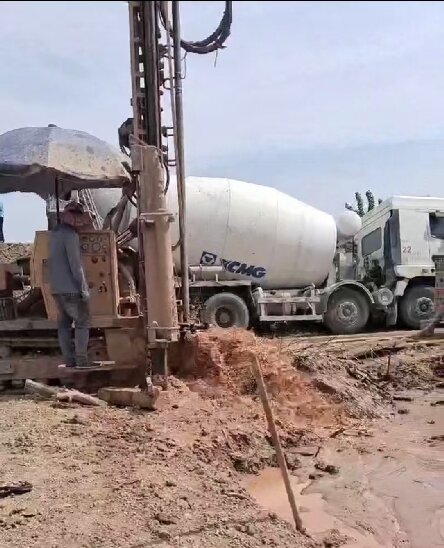 铜官区岩石井施工